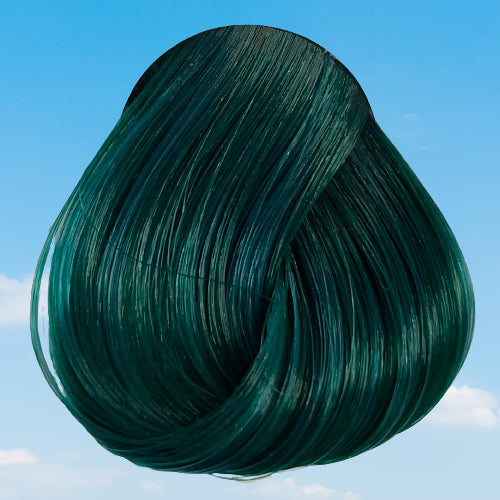 La Riche Directions simulation of Apple Green hair colour on a level 10 swatch