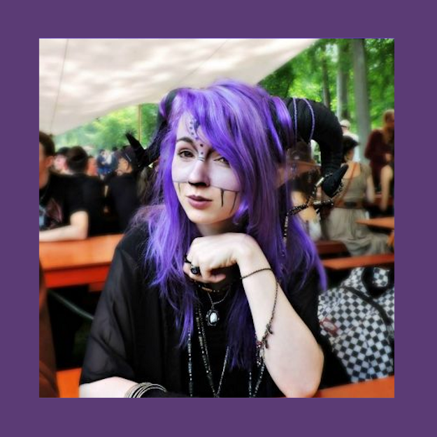 La Riche Directions Violet dye hair colour