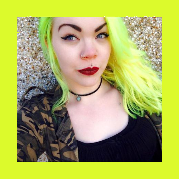 La Riche Directions Fluorescent Yellow dye hair colour